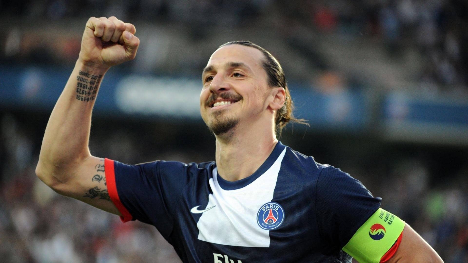 2026世界杯预选赛激战正酣，传统豪强稳扎稳打，新兴势力异军突起