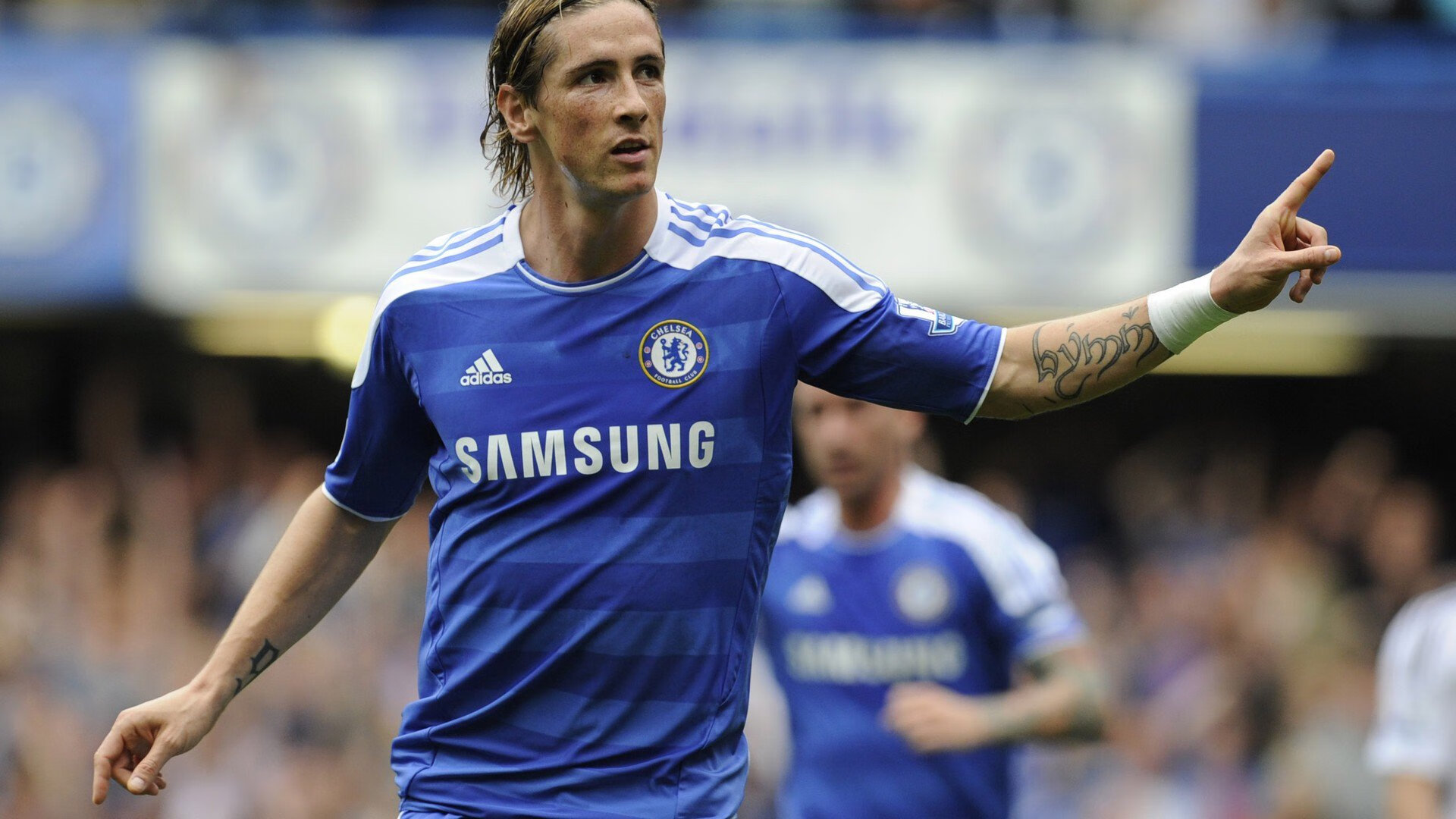 阿森纳传奇后卫威利-杨辞世，享年73岁，北伦敦致敬钢铁防线基石