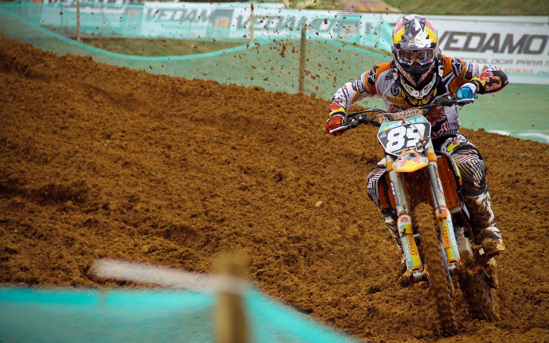 梅西社媒流露真情，万千巴萨球迷留言引动足